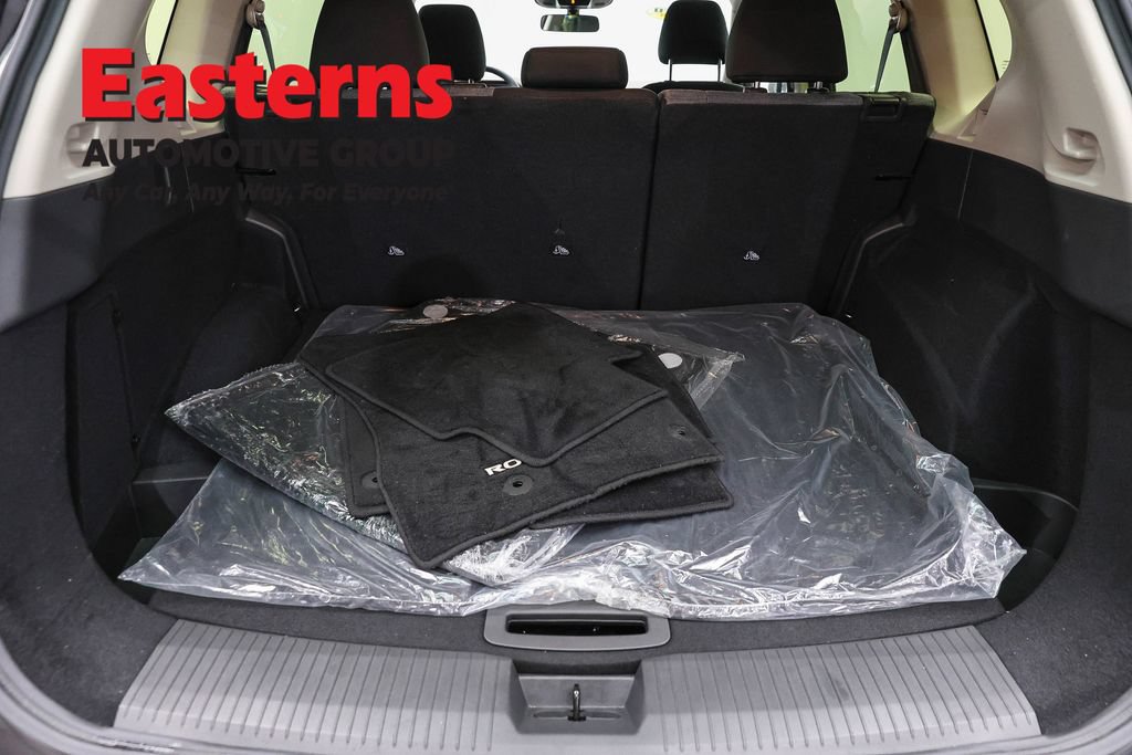Used 2023 Nissan Rogue SV AWD/4WD image 9