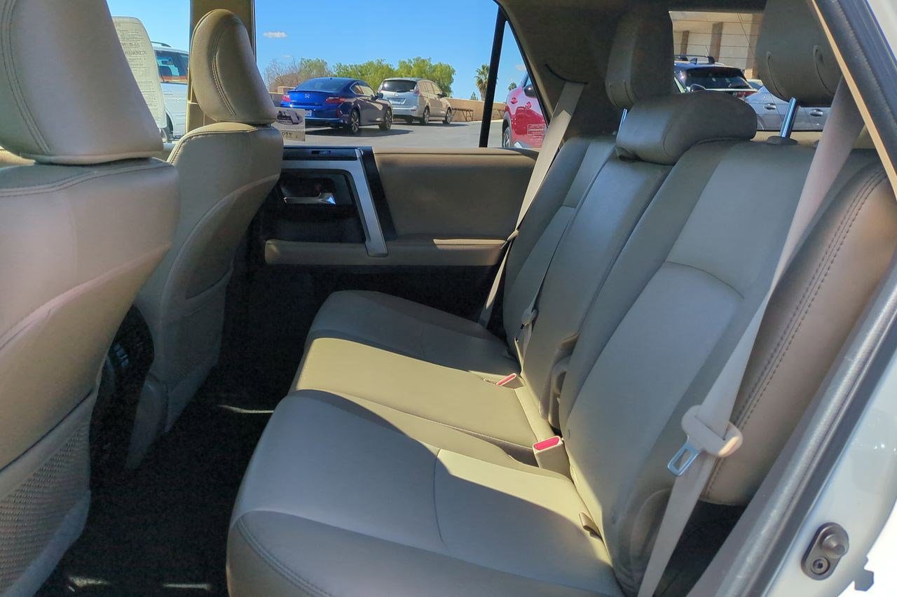 Used 2019 Toyota 4Runner SR5 Premium image 23