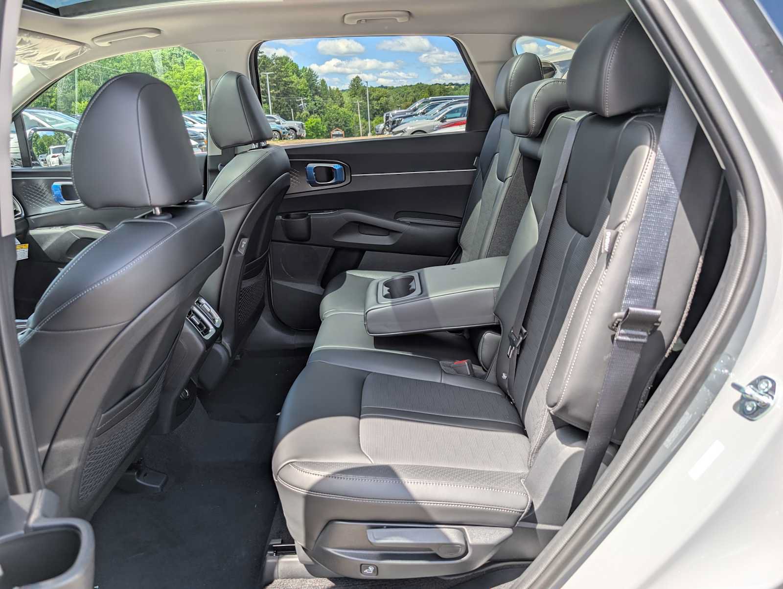 New 2026 Kia Sorento S AWD/4WD image 19
