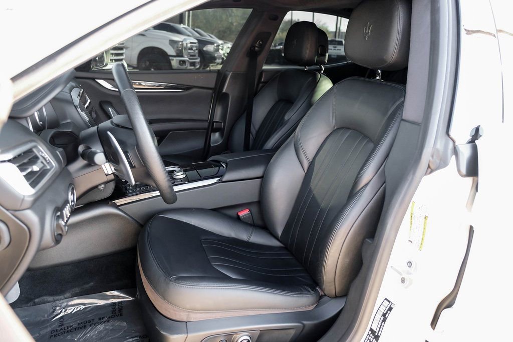 Used 2023 Maserati Ghibli Modena image 31