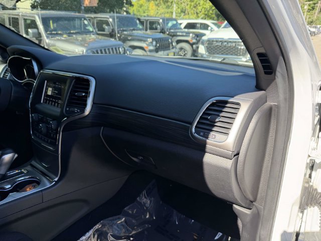 Certified 2021 Jeep Grand Cherokee Laredo AWD/4WD image 28
