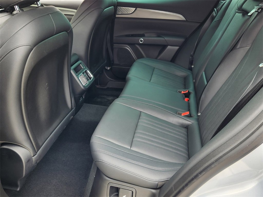 New 2024 Maserati Grecale GT image 7