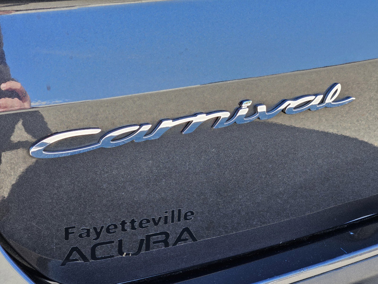 Used 2022 Kia Carnival SX image 16