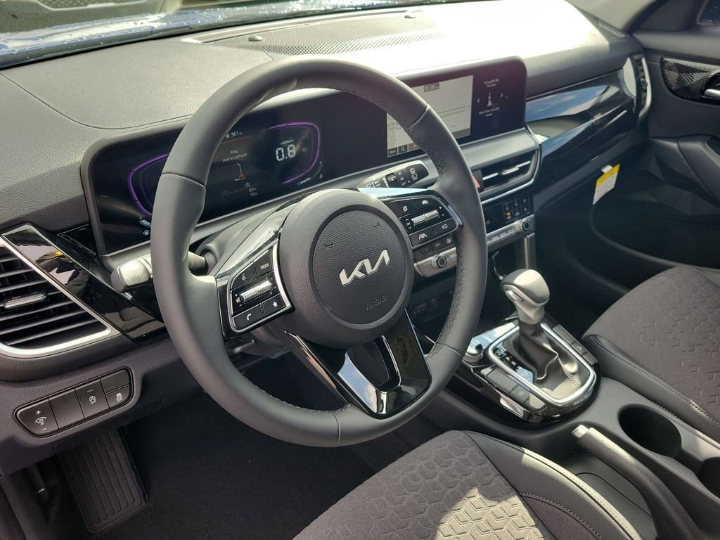 New 2026 Kia Seltos S FWD image 22