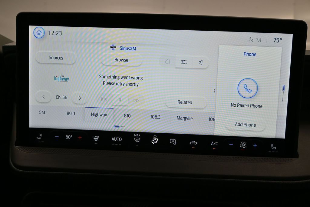 New 2025 Ford Maverick XLT w/ XLT Luxury Package AWD/4WD image 33