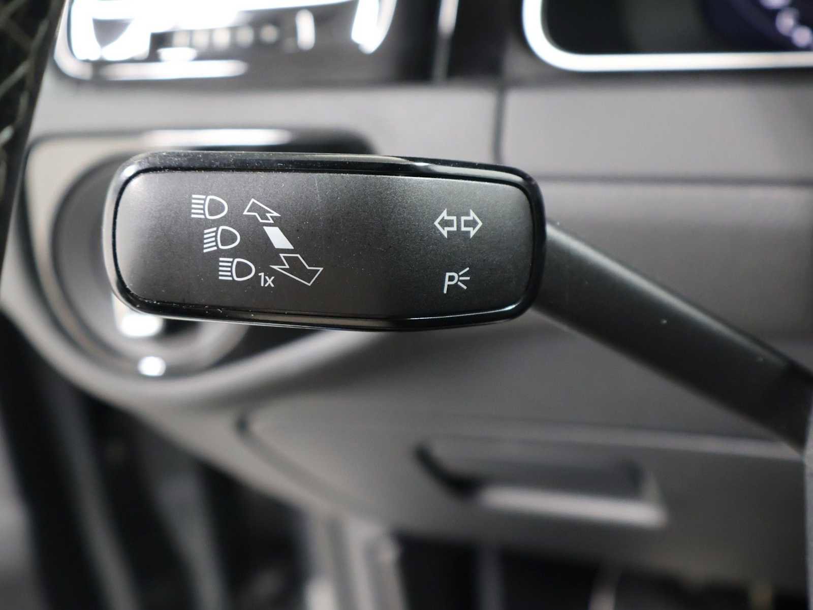 Used 2019 Volkswagen Golf R 4-Door AWD/4WD image 27