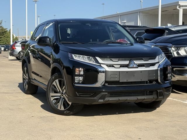 Used 2024 Mitsubishi Outlander Sport ES AWD/4WD image 2