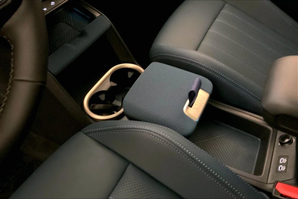 Certified 2025 MINI Cooper Countryman SE w/ Comfort Package Max image 22