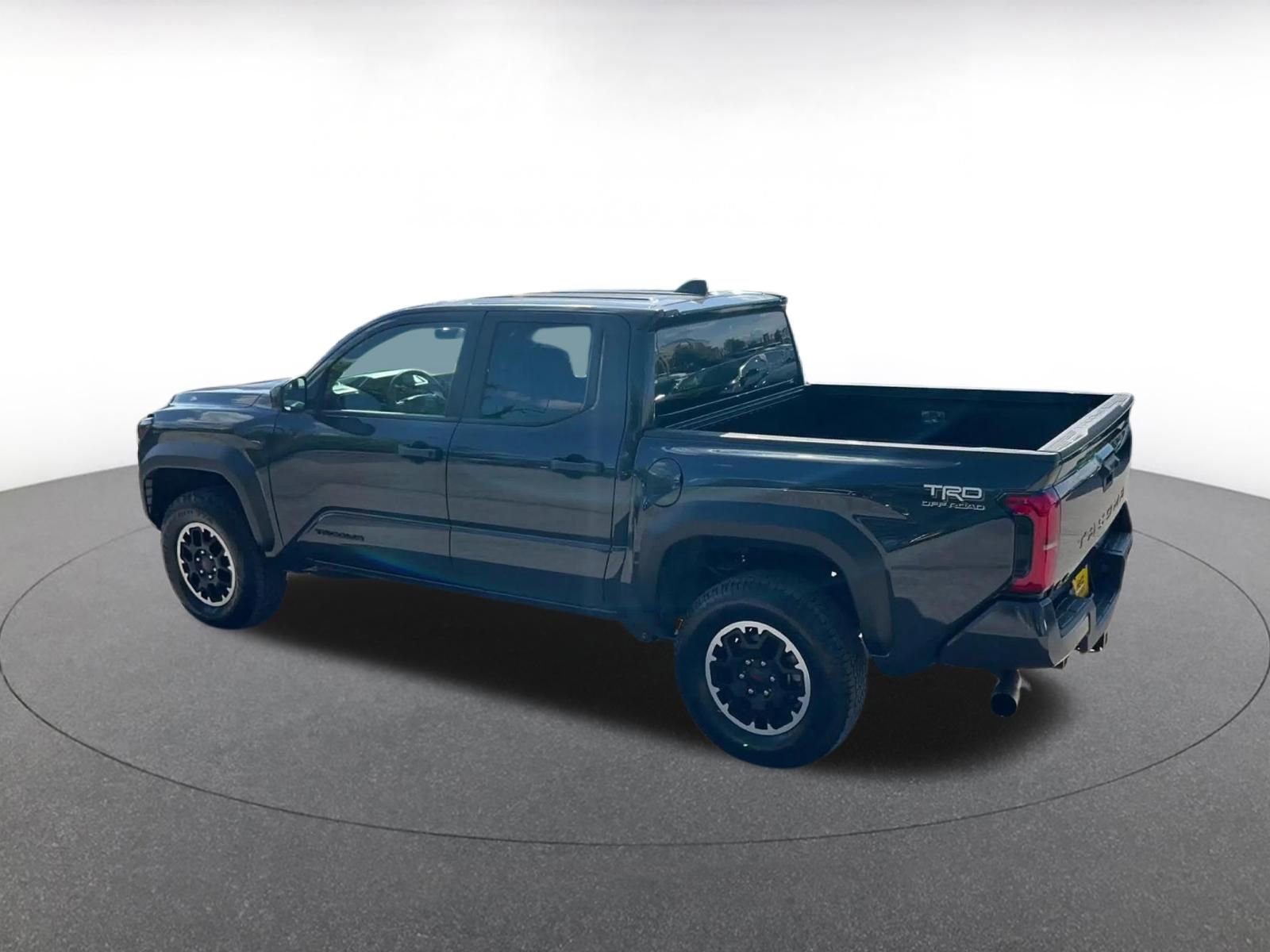 Used 2025 Toyota Tacoma TRD Off-Road AWD/4WD image 10