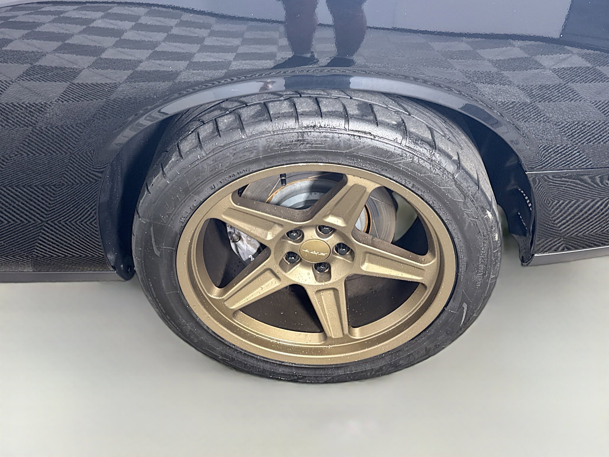 Used 2016 Dodge Challenger R/T Scat Pack w/ Leather Interior Group image 35