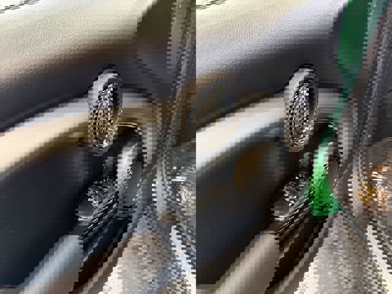 Certified 2024 MINI Cooper SE image 13