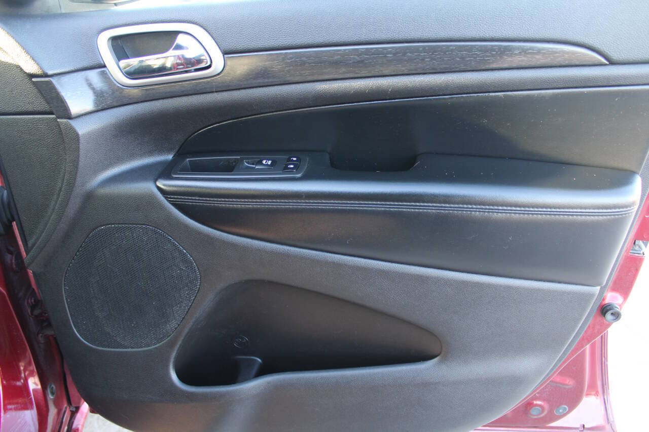 Used 2018 Jeep Grand Cherokee Altitude image 7