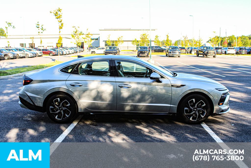 Used 2025 Hyundai Sonata SEL FWD image 8