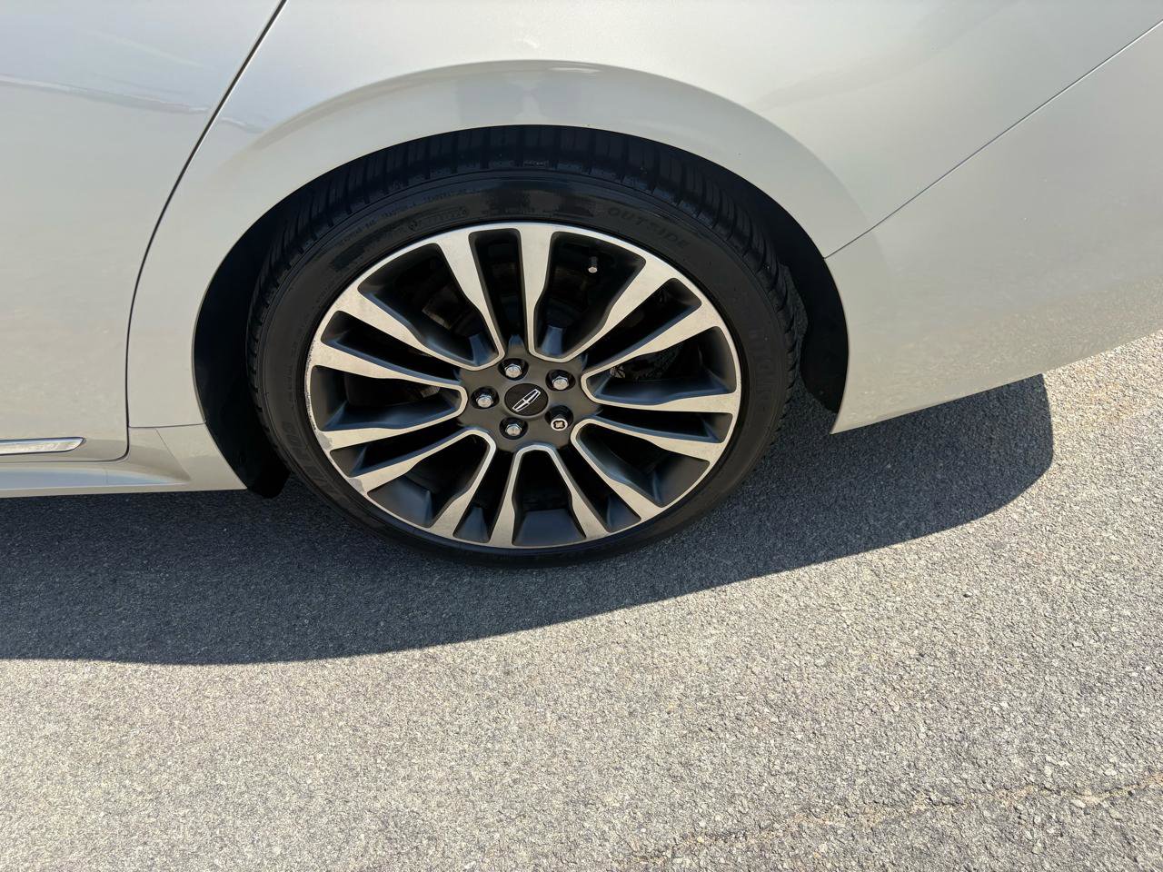 Used 2018 Lincoln Continental Reserve w/ Continental Climate Package AWD/4WD image 61