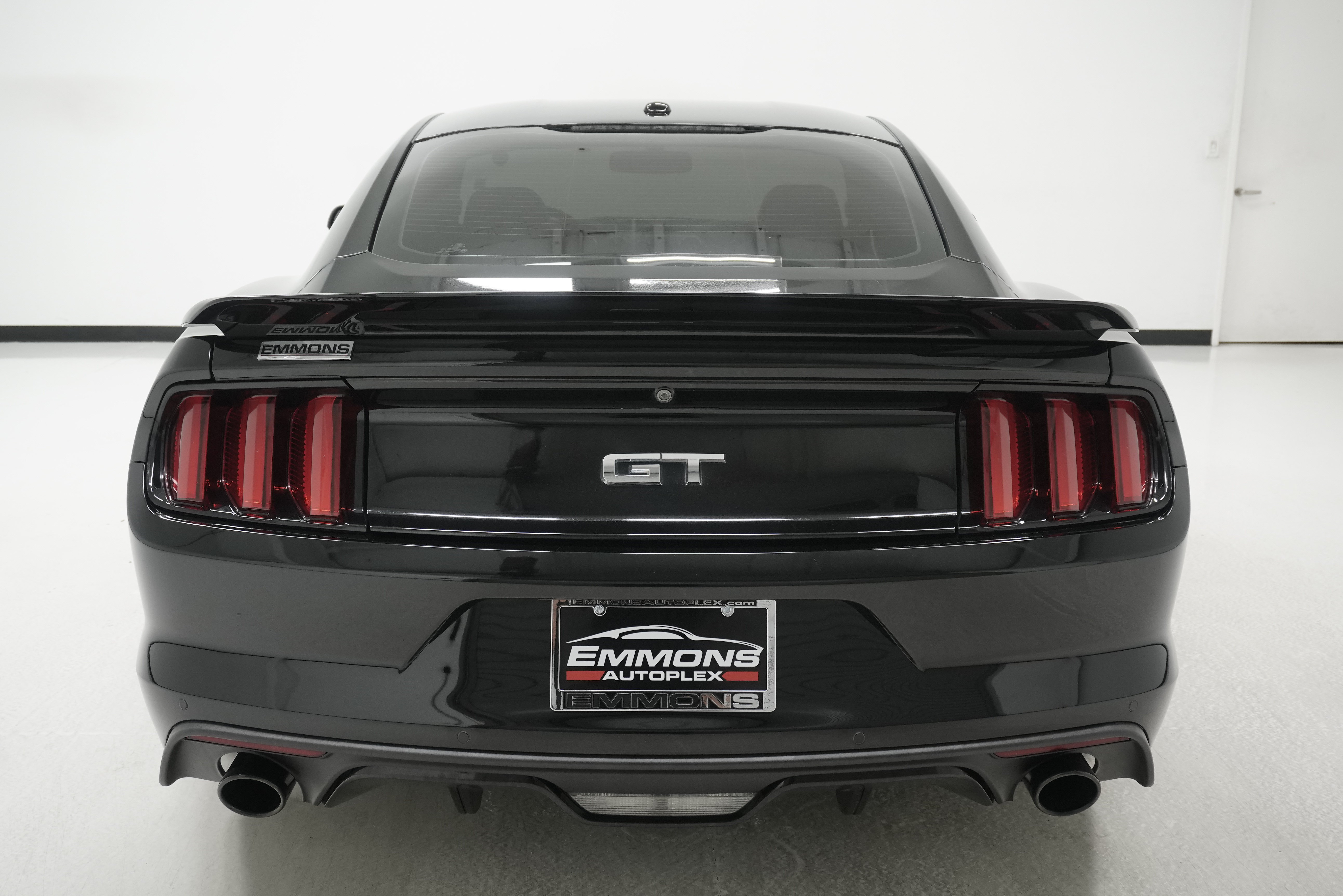 Used 2017 Ford Mustang GT Premium w/ GT Performance Package RWD image 5