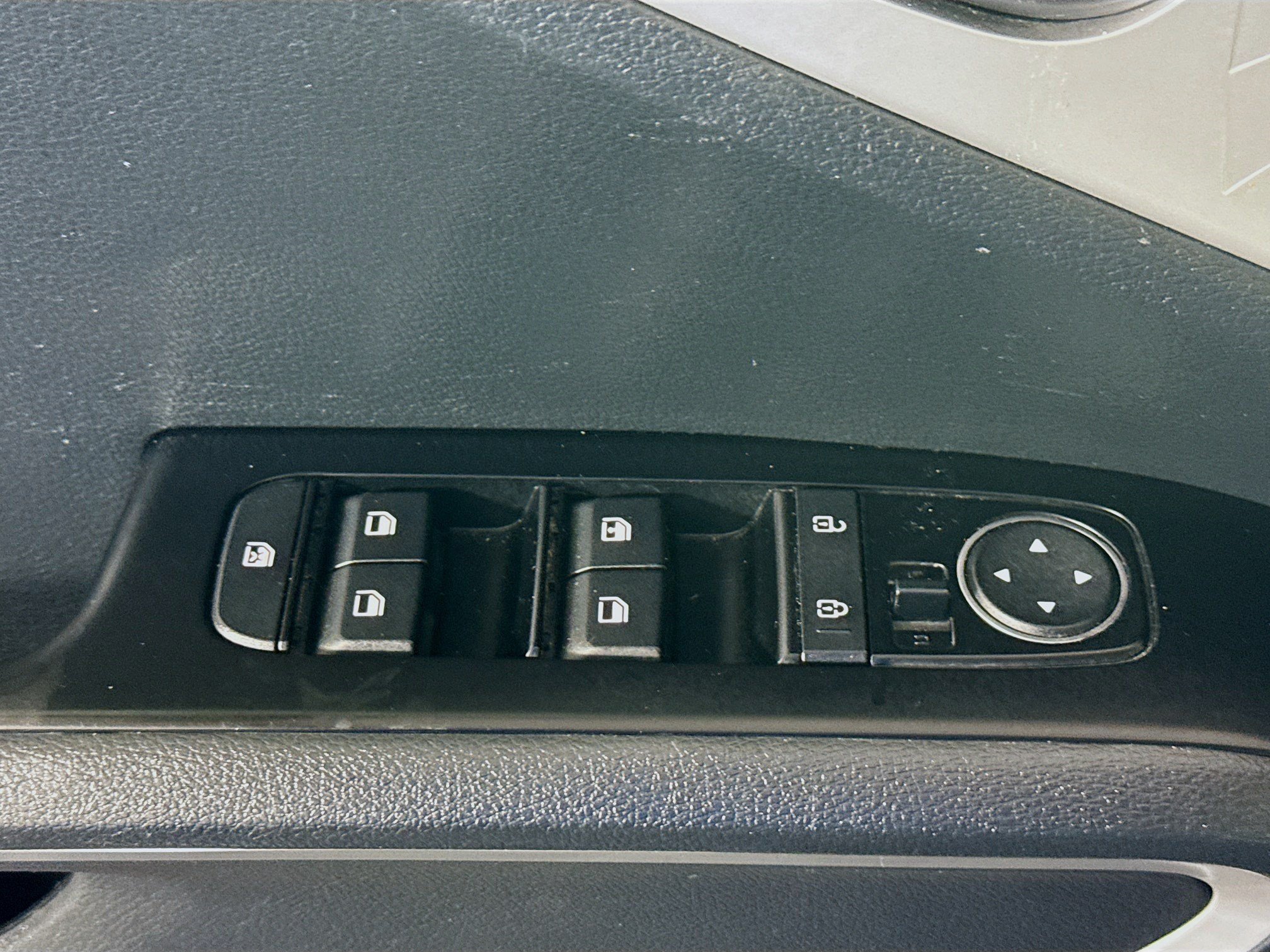 Used 2022 Kia Soul LX FWD image 23