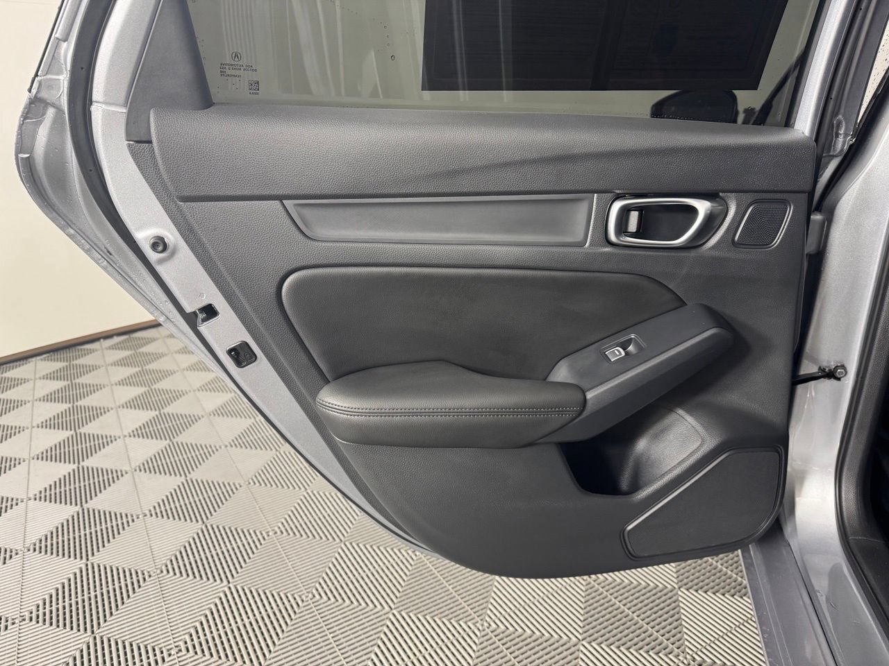 Used 2025 Acura Integra FWD image 26