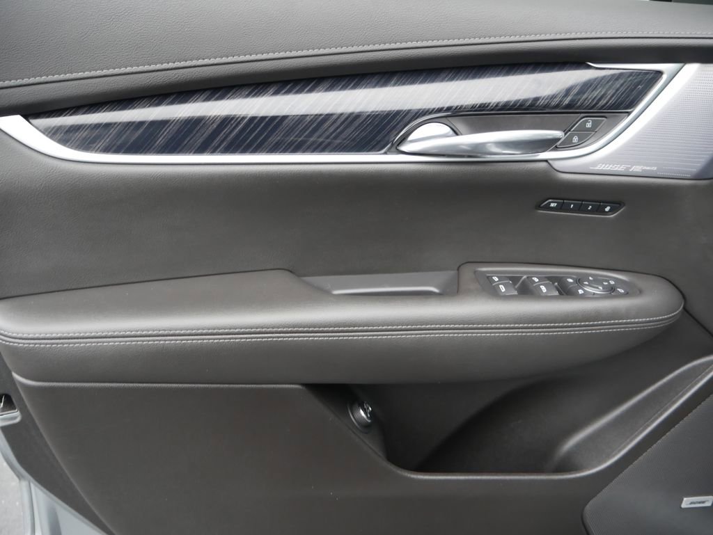 Used 2024 Cadillac XT6 Premium Luxury w/ Technology Package image 18