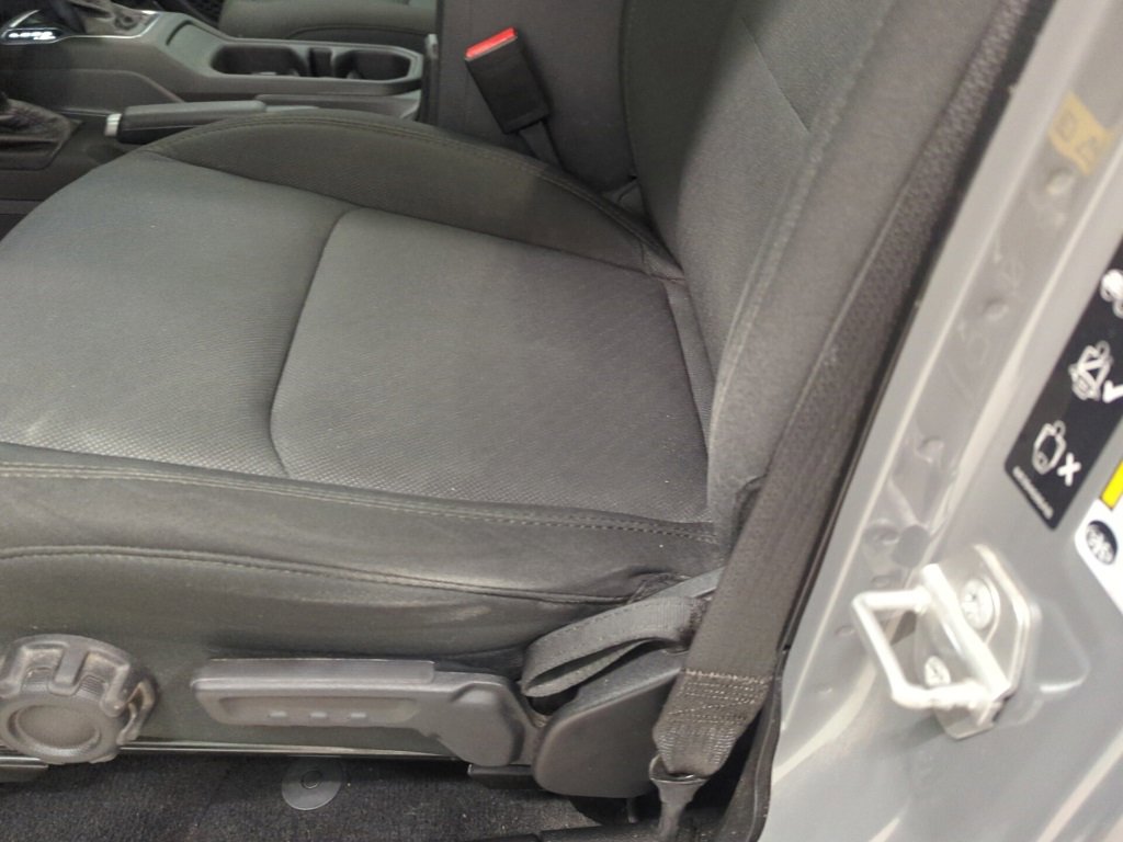 Used 2023 Jeep Wrangler Sport image 13