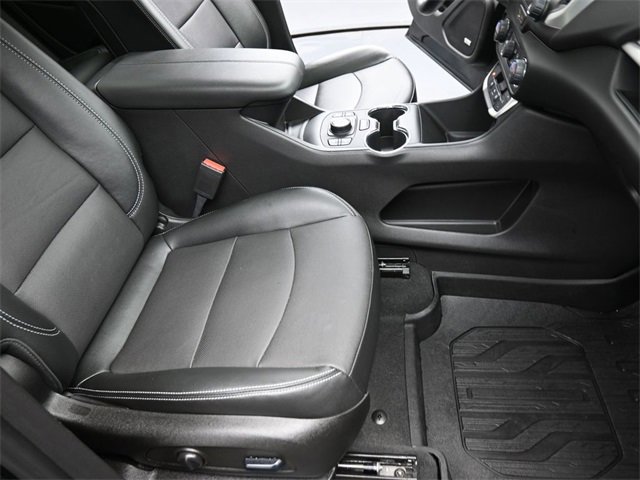 Used 2023 GMC Terrain SLT w/ Infotainment Package II image 26