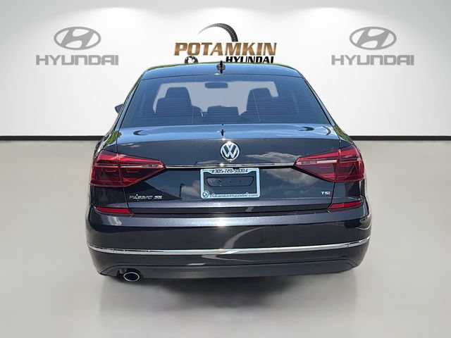Used 2017 Volkswagen Passat 1.8T SE FWD image 6