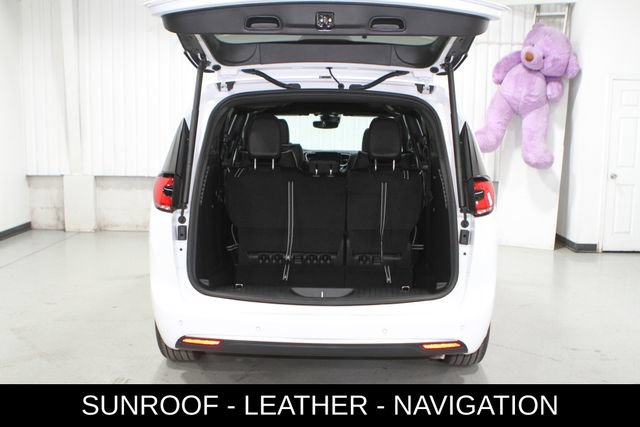 New 2027 Chrysler Pacifica Limited AWD/4WD image 32