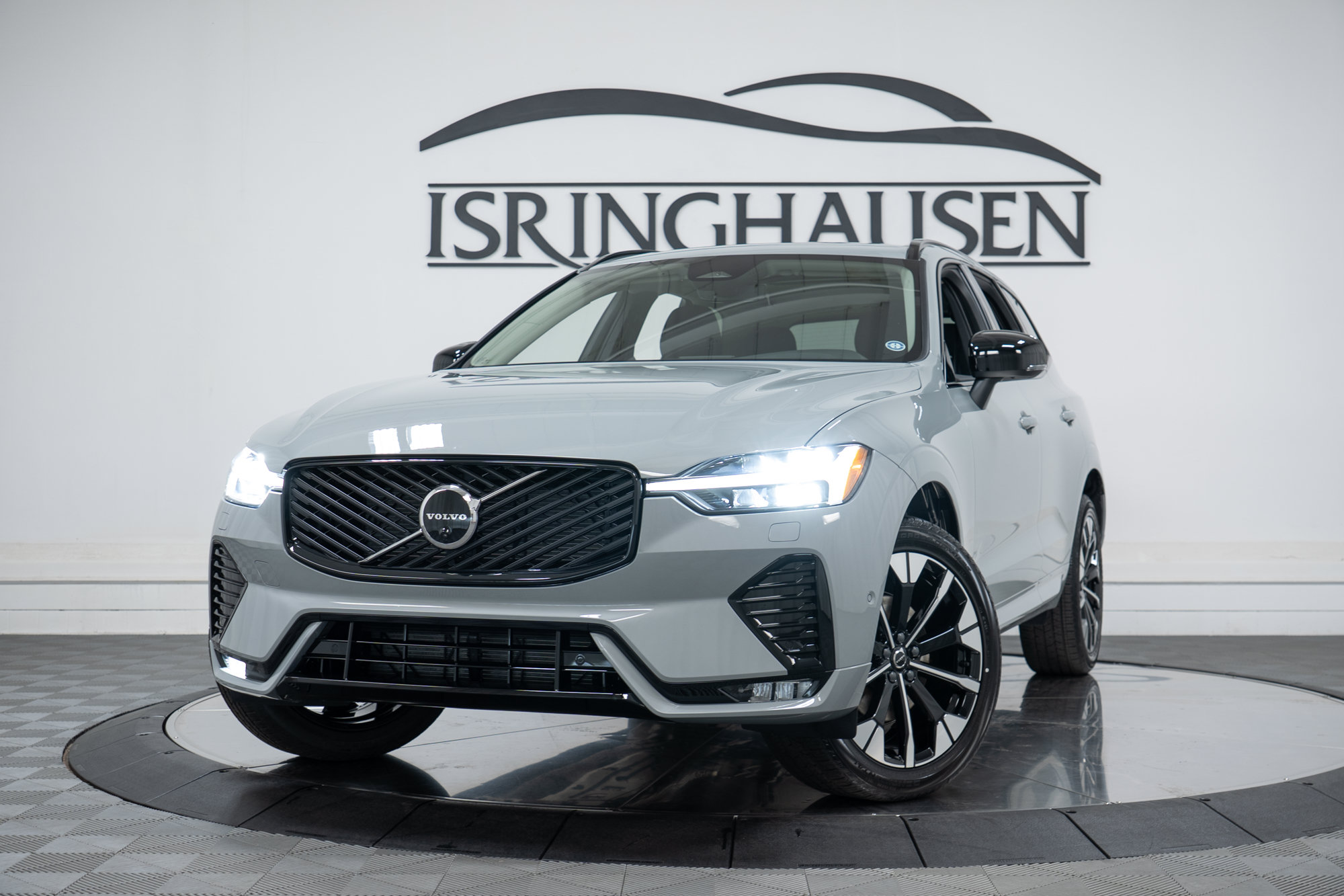 New 2027 Volvo XC60 B5 Plus AWD/4WD image 26