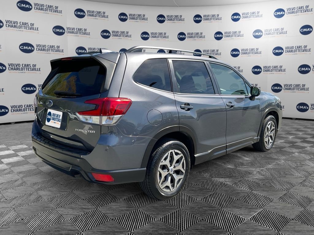 Used 2020 Subaru Forester Premium image 5