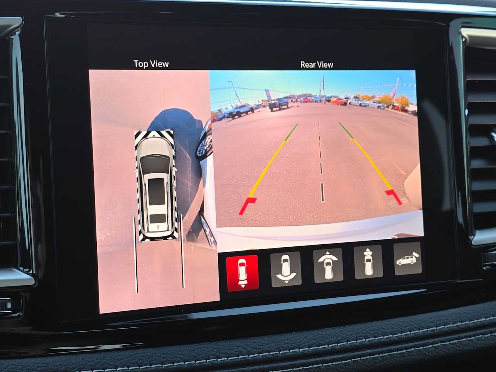 Used 2026 Chrysler Pacifica Select FWD image 26