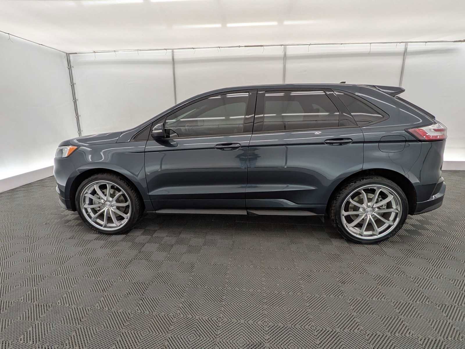 Used 2023 Ford Edge ST AWD/4WD image 3