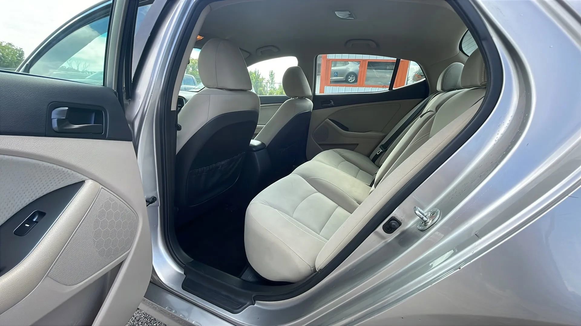 Used 2015 Kia Optima LX image 19