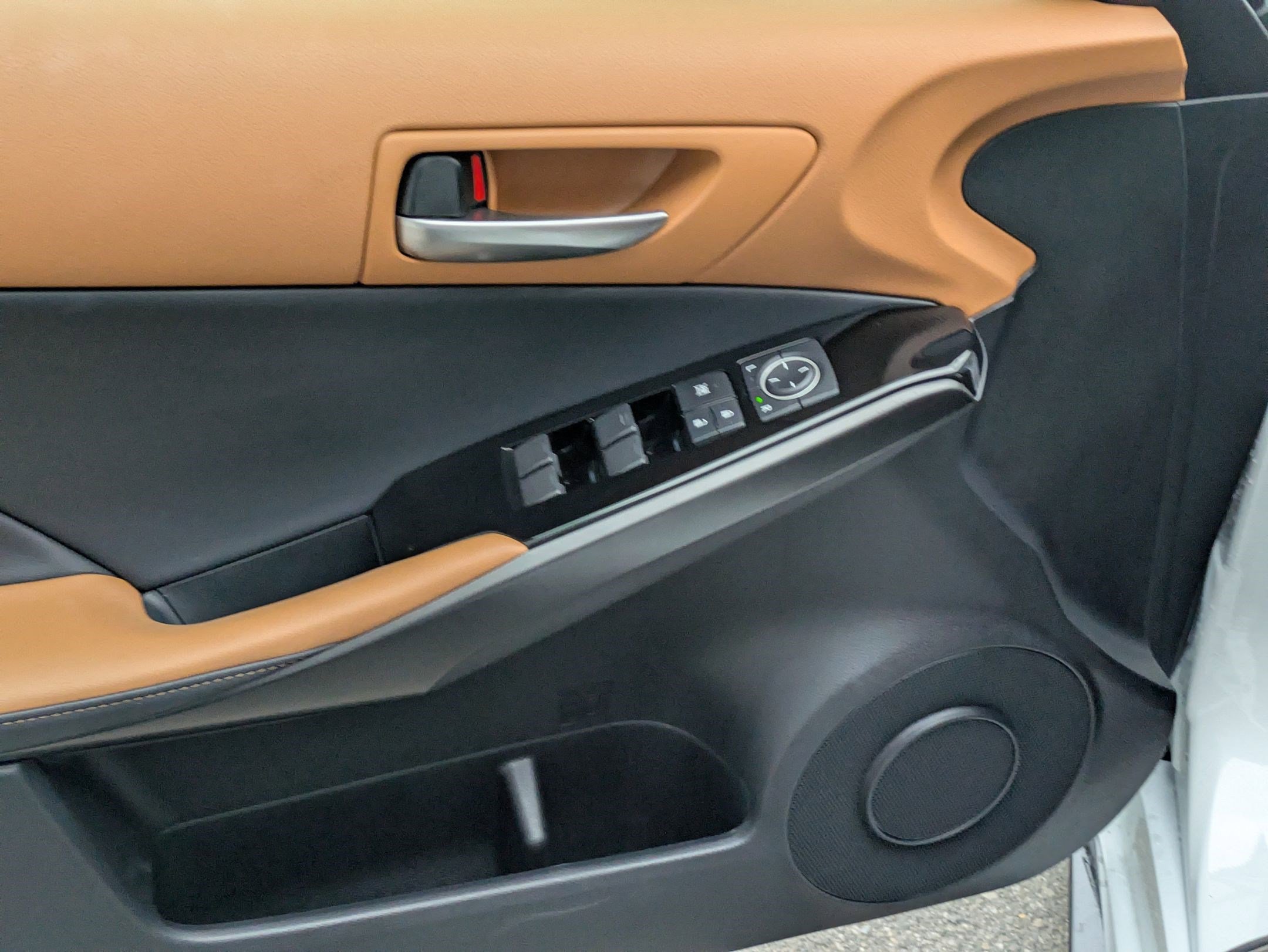 Used 2025 Lexus IS 300 F Sport image 14