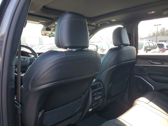 New 2026 Jeep Grand Cherokee Limited AWD/4WD image 12