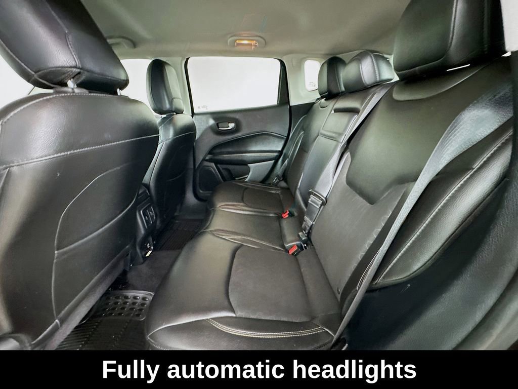 Used 2018 Jeep Compass Latitude w/ Popular Equipment Group FWD image 29