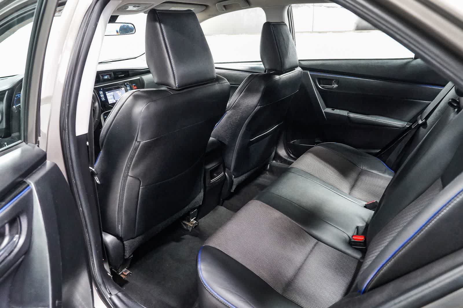 Certified 2018 Toyota Corolla SE FWD image 19