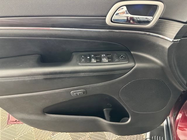 Used 2021 Jeep Grand Cherokee Limited AWD/4WD image 21