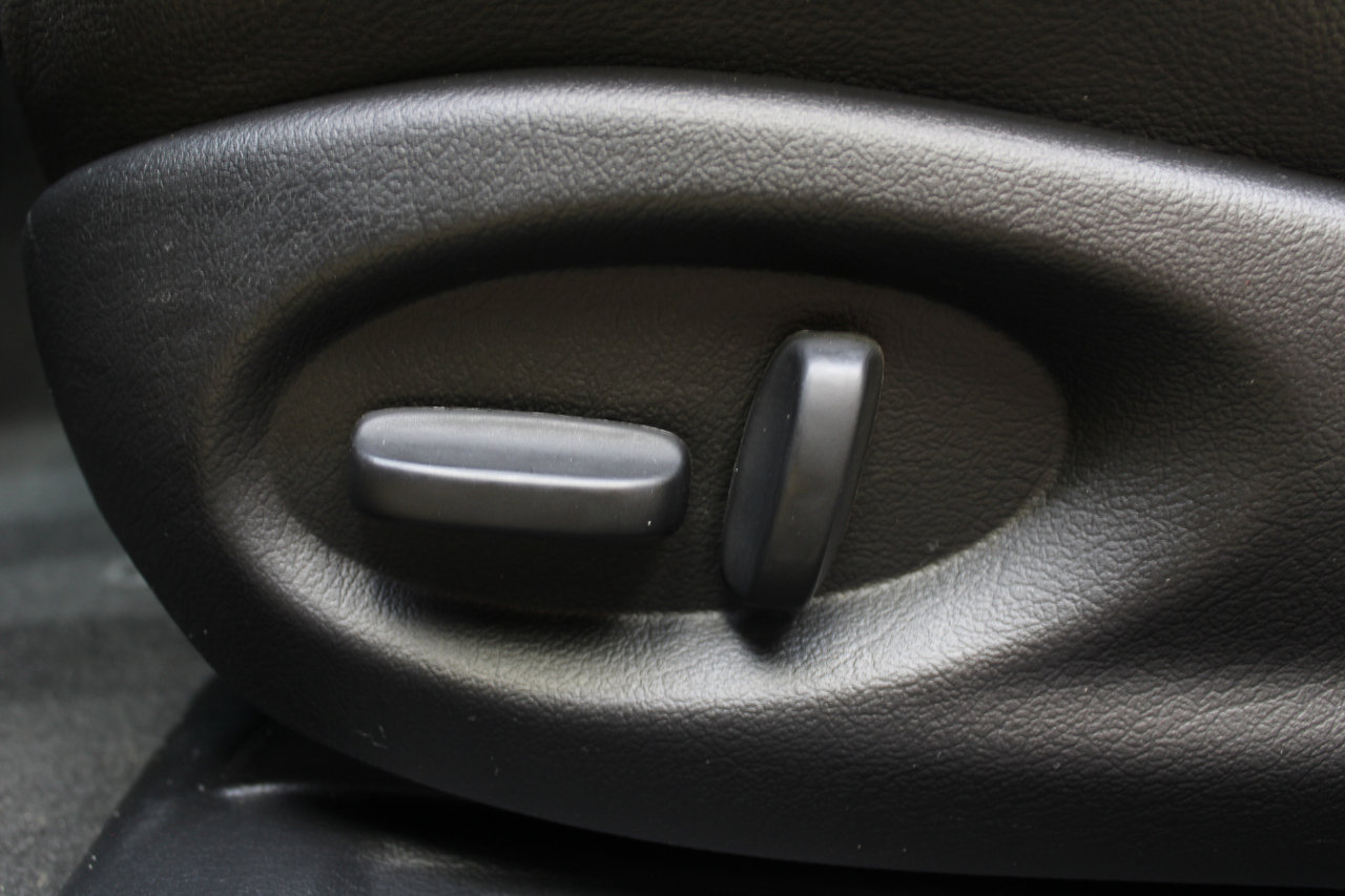 Used 2005 Pontiac GTO image 39