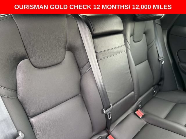 Used 2021 Volvo XC60 T5 Momentum w/ Premium Package FWD image 13