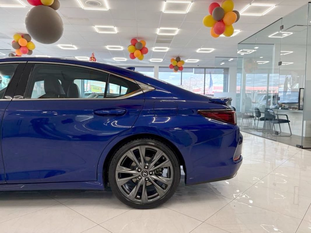 Used 2020 Lexus ES 350 F Sport w/ Accessory Package FWD image 7