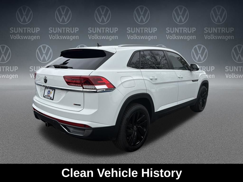 Used 2022 Volkswagen Atlas Cross Sport SE w/ Black Wheel Package image 6