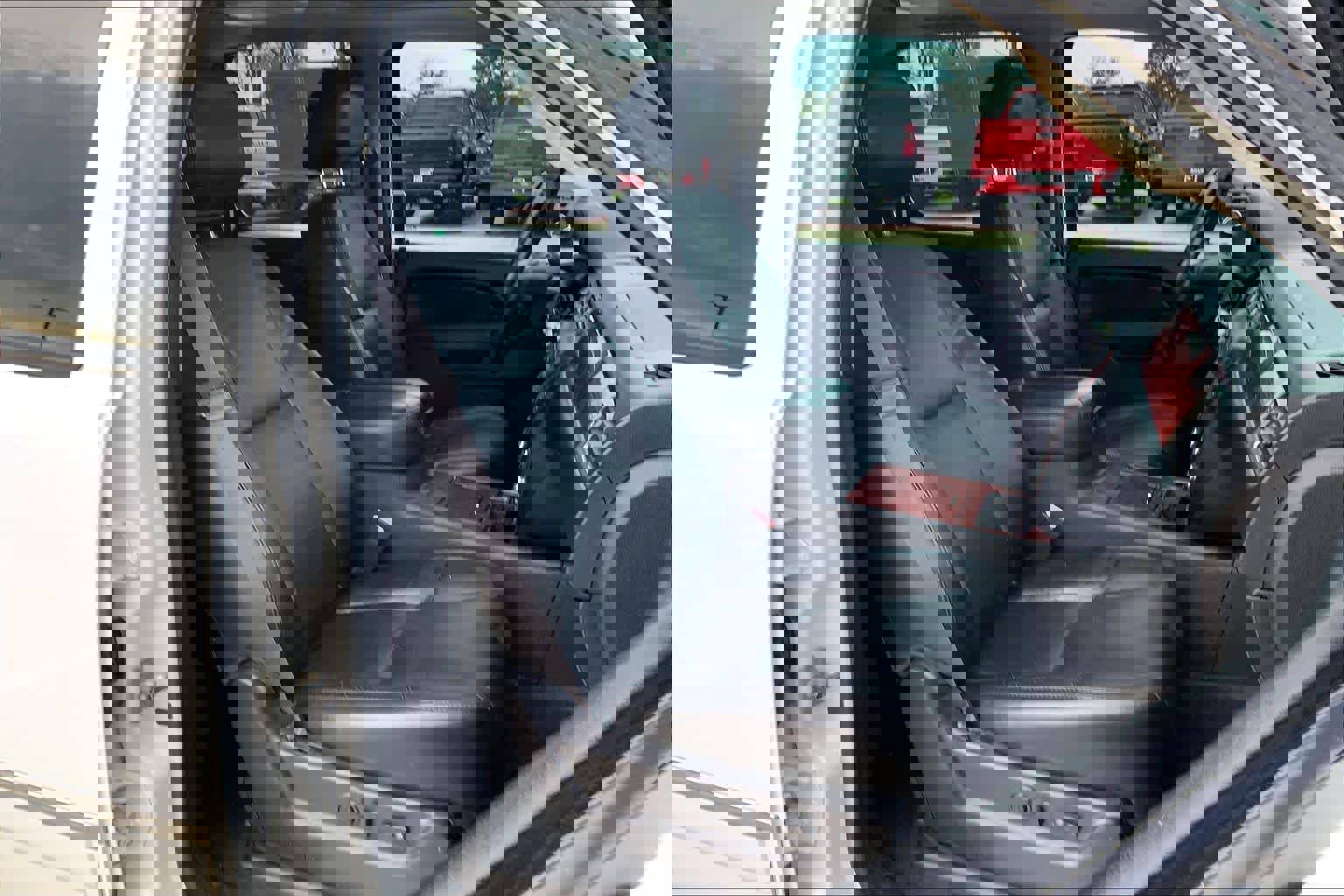 Used 2013 Chevrolet Suburban LTZ image 8