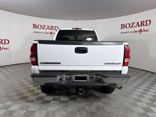 Used 2005 Chevrolet Silverado 2500 LS w/ Heavy-Duty Power Package AWD/4WD image 7