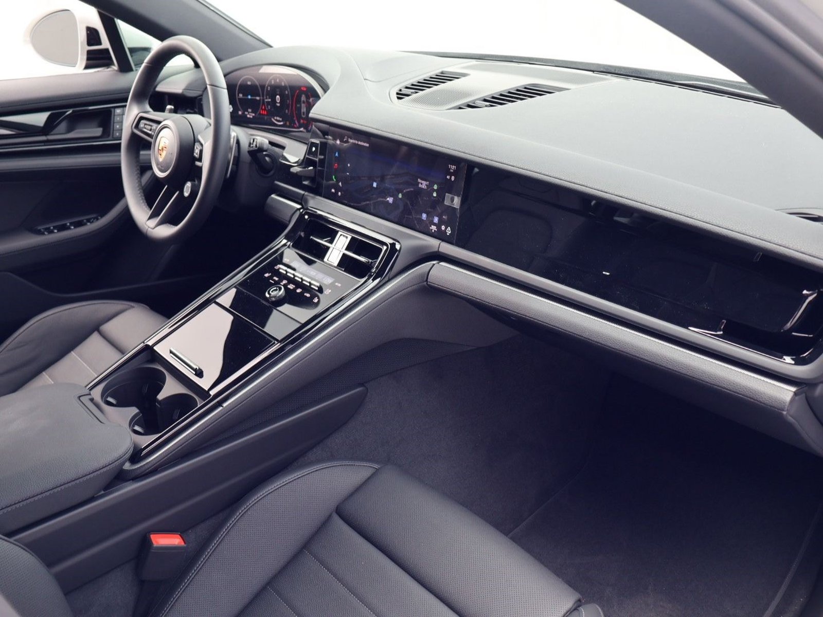 New 2026 Porsche Panamera image 25