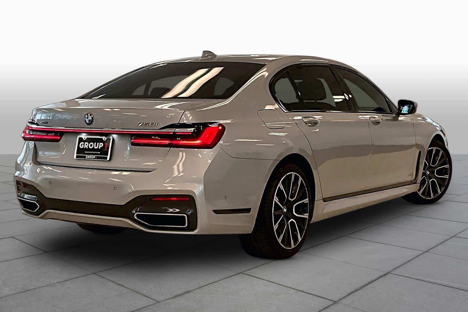 Used 2020 BMW 750i xDrive w/ M Sport Package AWD/4WD image 11