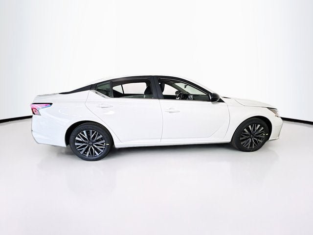 New 2026 Nissan Altima 2.5 SV FWD image 4