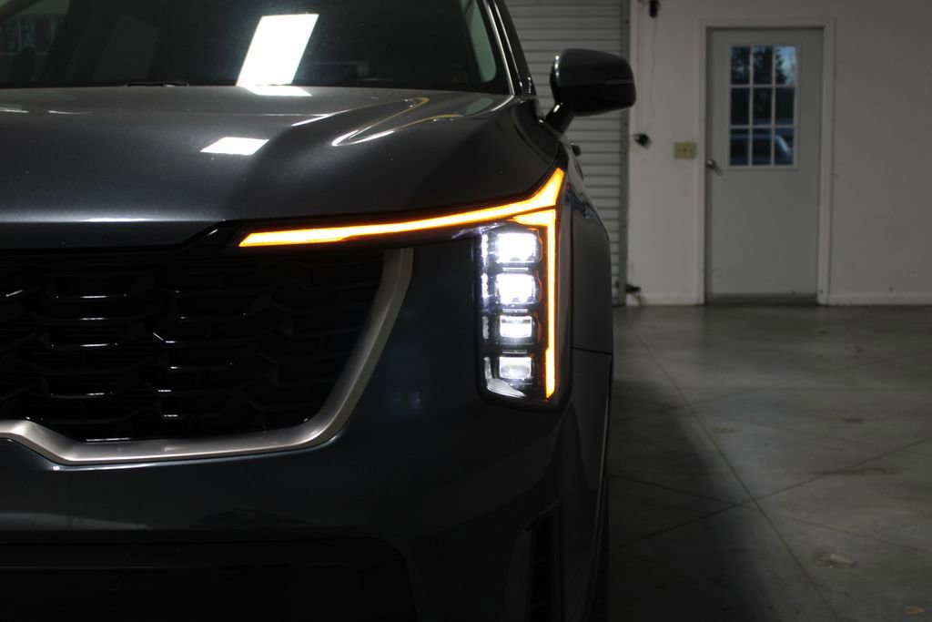 Used 2024 Kia Sorento S image 48