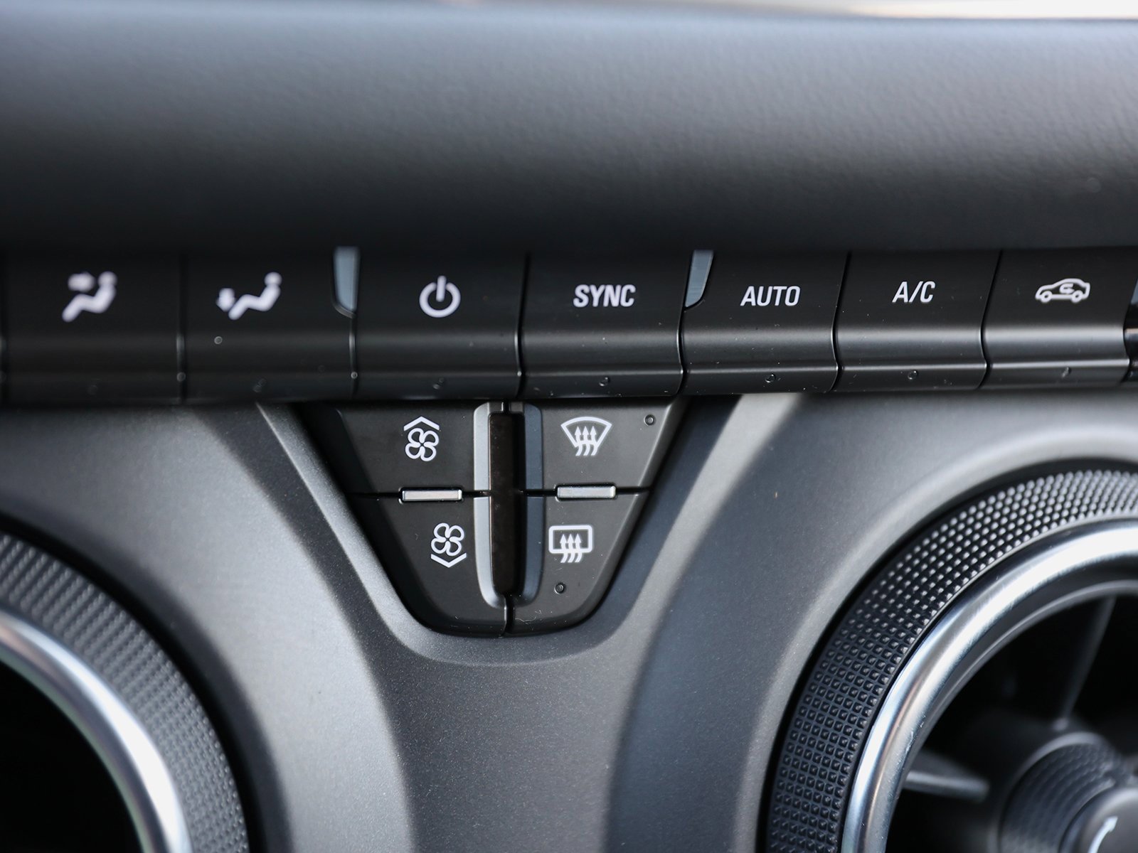 Used 2022 Chevrolet Blazer LT image 29