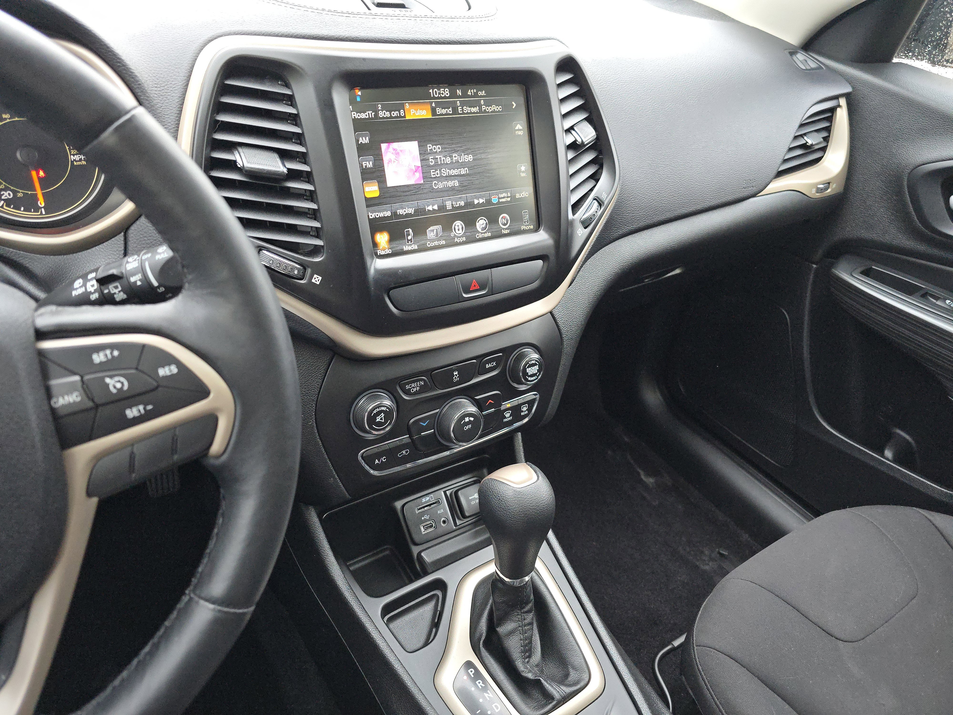 Used 2016 Jeep Cherokee 75th Anniversary image 23