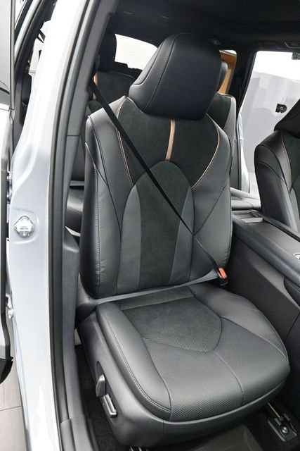 New 2026 Toyota Grand Highlander AWD Hybrid image 16