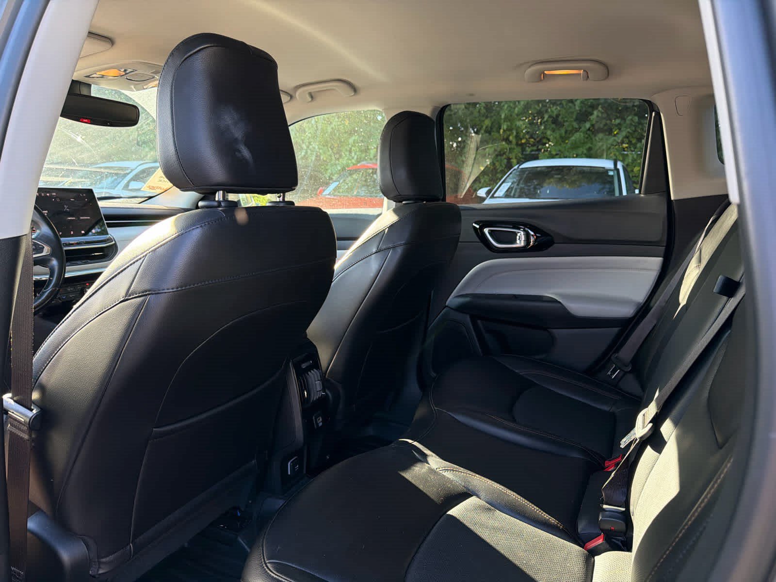 Used 2022 Jeep Compass Limited AWD/4WD image 6